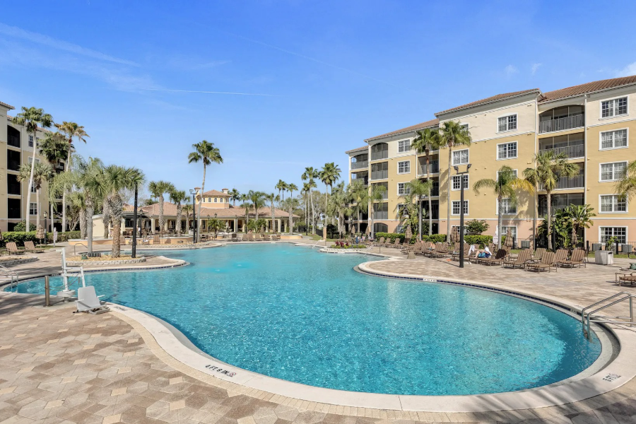 WorldQuest Villas - Image 3