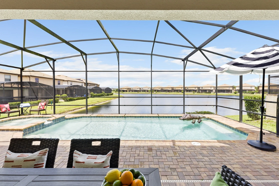 8 Bedroom Vacation Home - 10 Beds