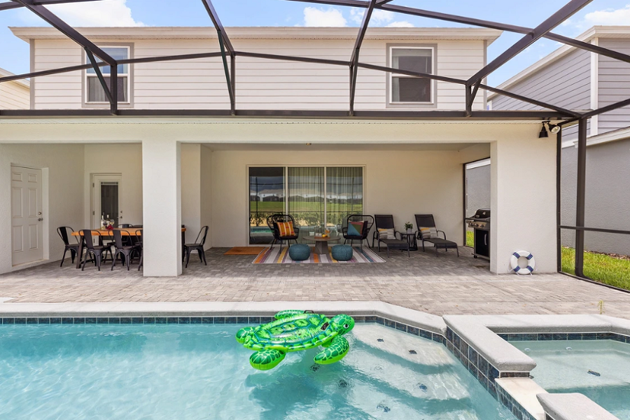 10 Bedroom Vacation Home - 15 Beds