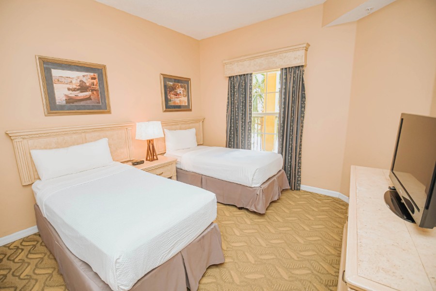 WorldQuest Villas - Image 5