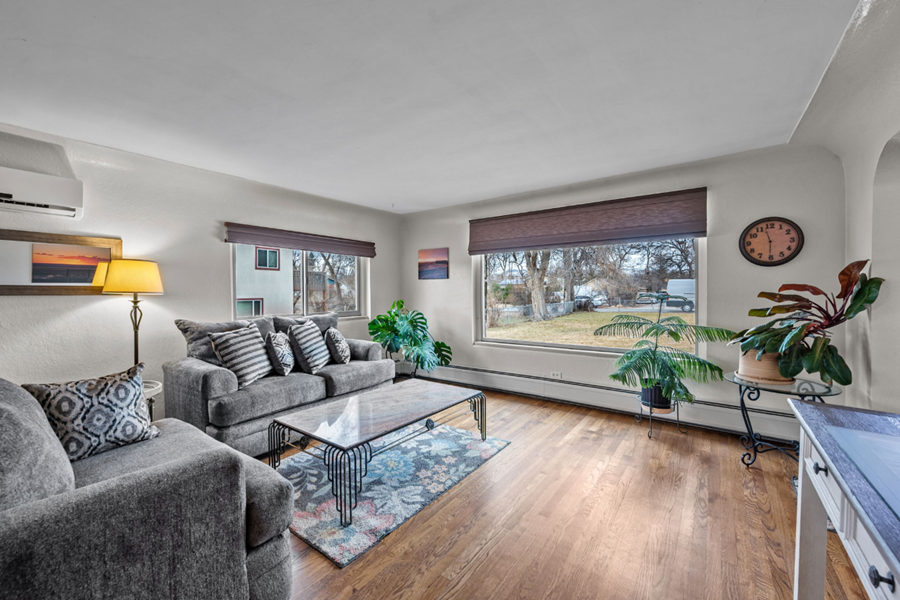 Denver - Private Vacation Home - 4 Bedrooms / 3 Bath - LW - 4 Beds