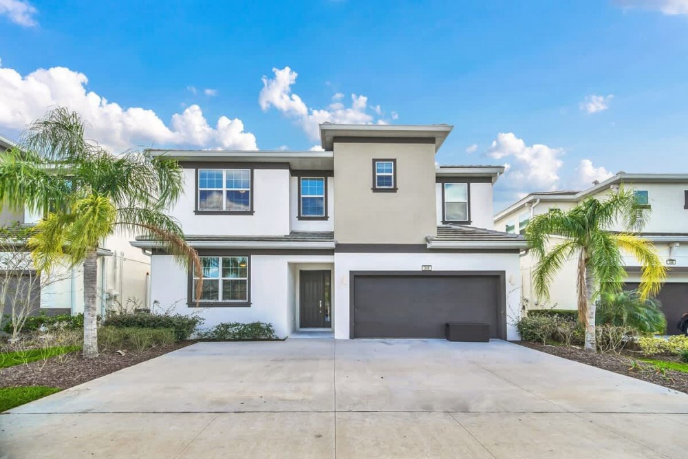 12 Bedroom Vacation Home  - 17-21 Beds