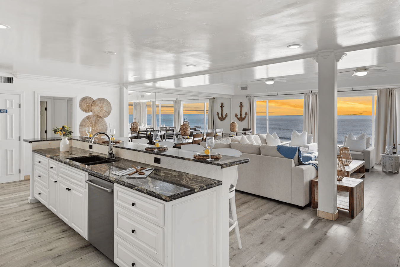 C3015-A | 9BR Oceanfront Duplex C3015-A | 9BR Oceanfront Duplex