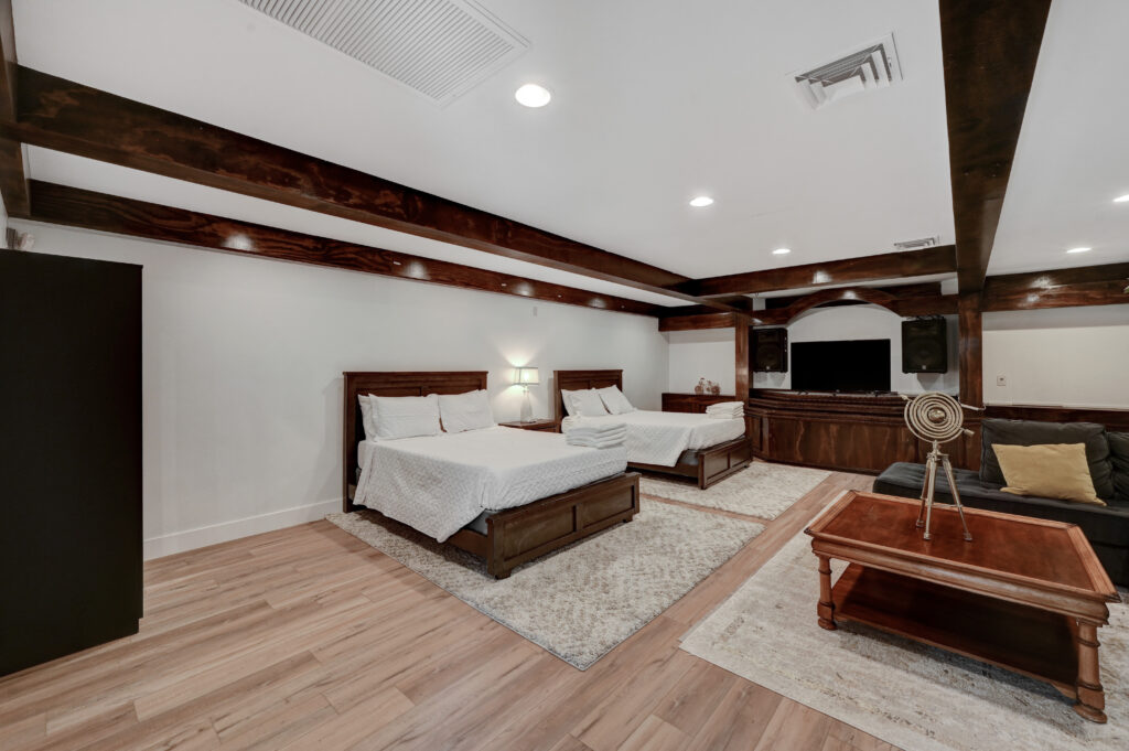 Luxury Las Vegas Rental Home - Image 2