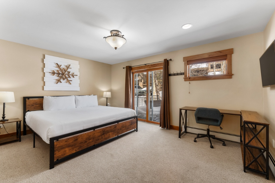 Rocky Mountains - Private Townhome - 4 Bedrooms / 4.5 Bath - Enclave #29 - 5 Beds + Sofa Sleeper Rocky Mountains - Private Townhome - 4 Bedrooms / 4.5 Bath - Enclave #29 - 5 Beds + Sofa Sleeper