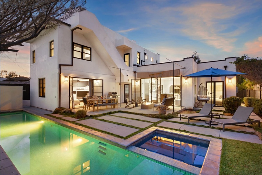 AVS - Vista Del Mar - 5 Bedrooms / 2.5 Bath