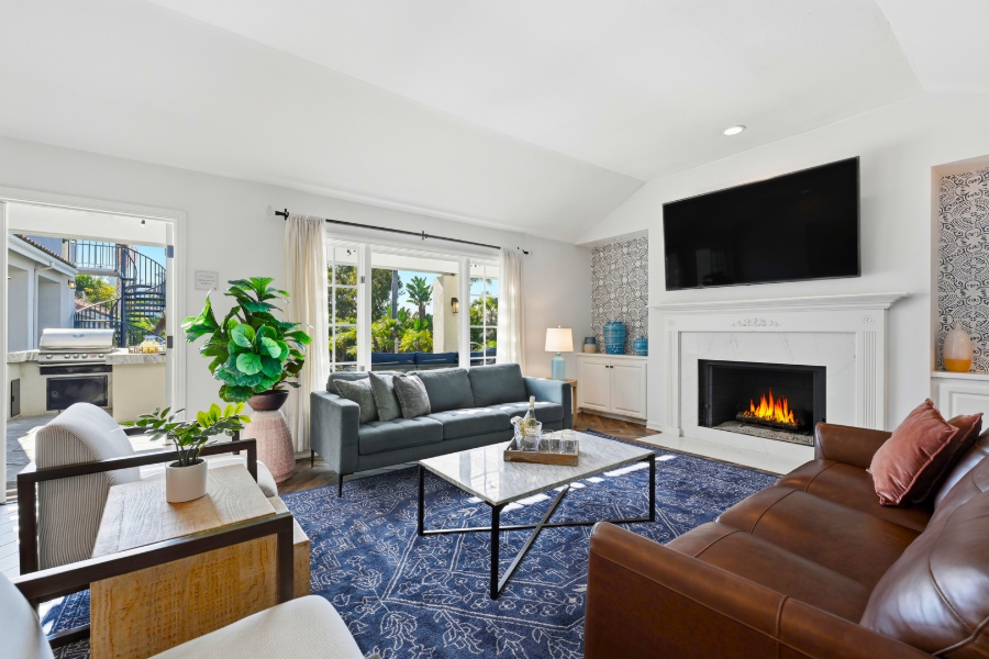 BW - La Jolla Lifestyle